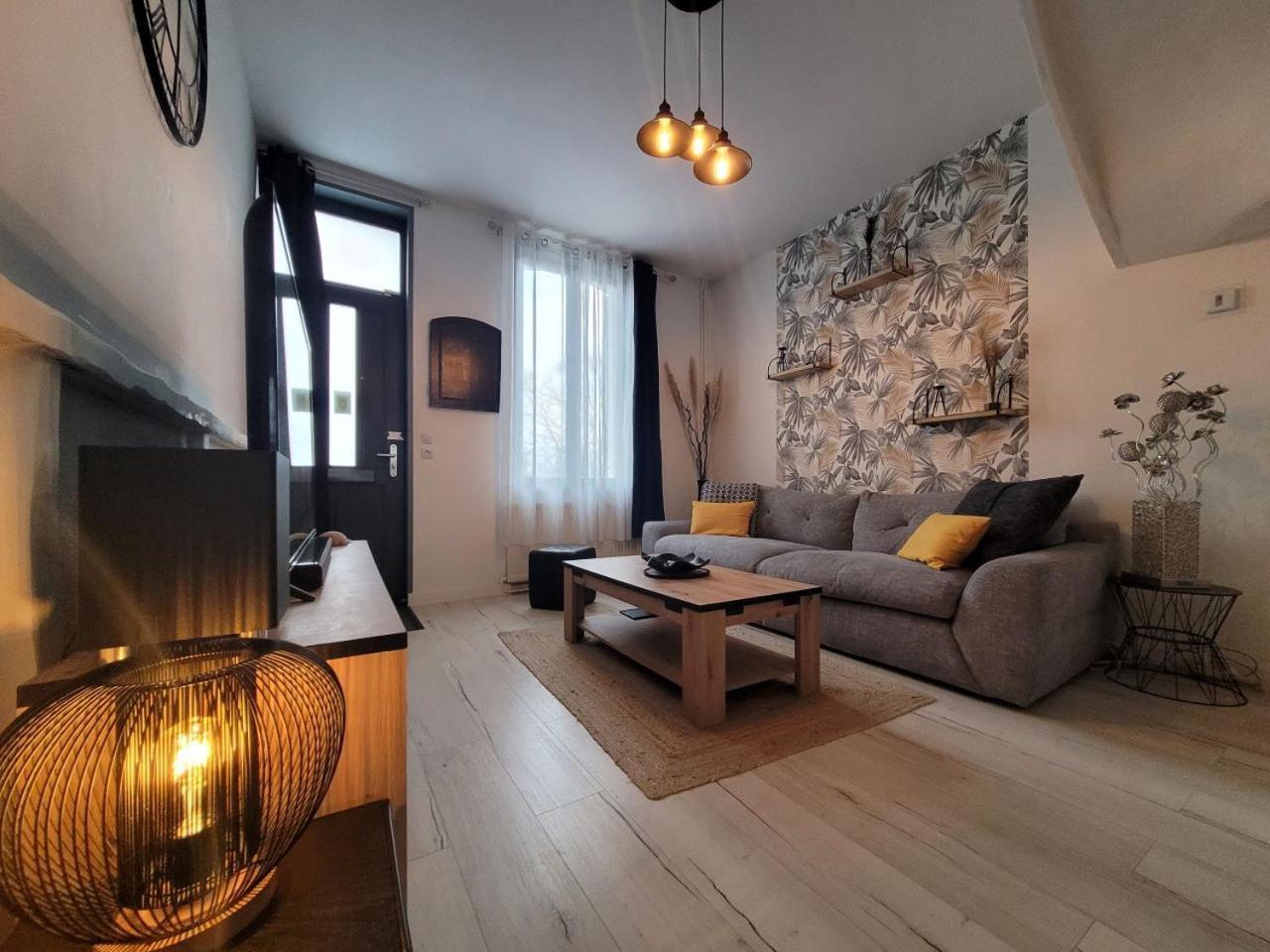 Maison De Ville Avec Terrasse - Arrivee Autonome Amiens Kültér fotó